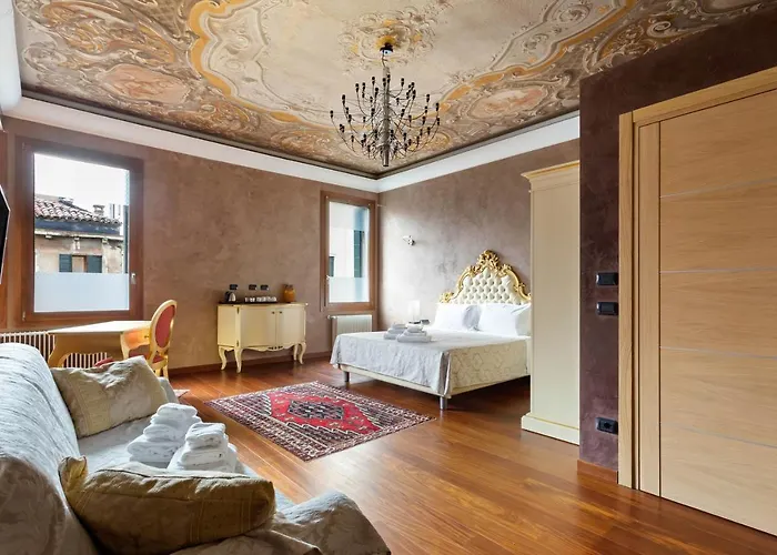 בית הארחה And Ostreghe Bridge ונציה